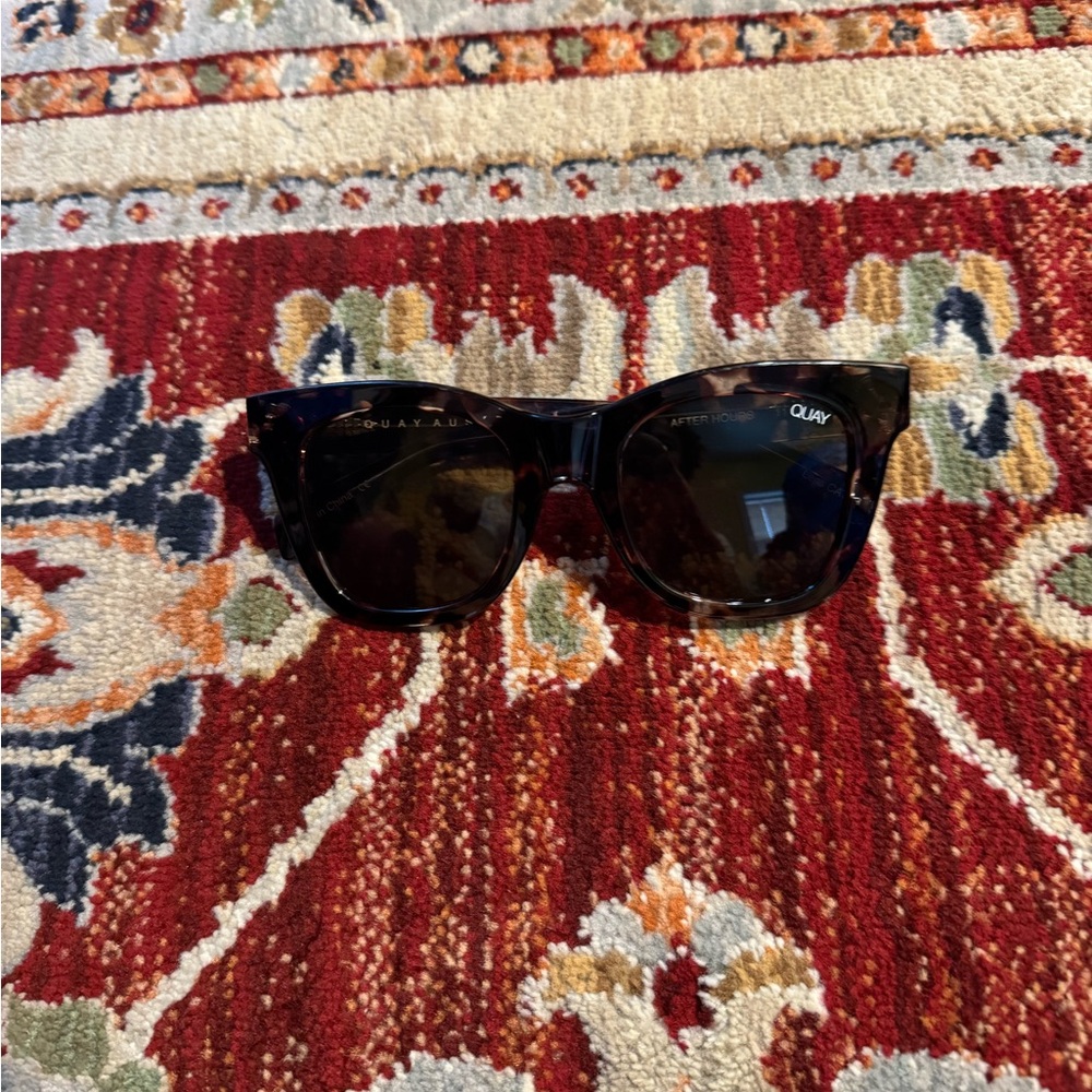 Quay Australia Sunglasses Tortoise Frames